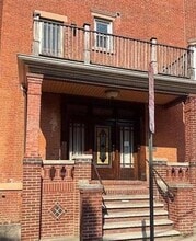 Building Photo - 71 Summit Ave