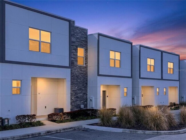 Foto del edificio - 367 Famagusta Dr