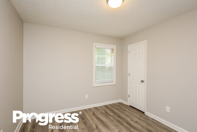 Building Photo - 4921 Sugar Creek Dr