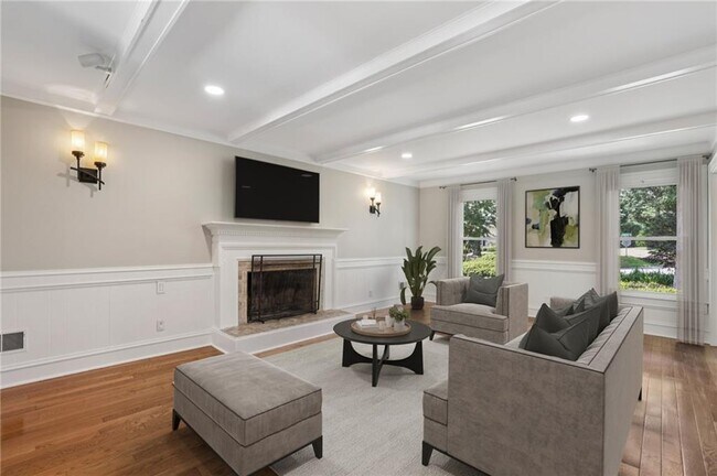 Foto del edificio - 5653 Trowbridge Dr