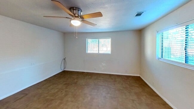 Foto del edificio - 3 Bedroom, 3 Bathroom Live Oak Canyon Home...