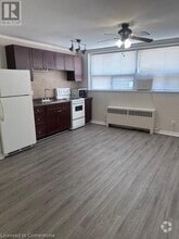 Building Photo - 119 MacNab St S