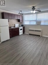 Building Photo - 119 MacNab St S