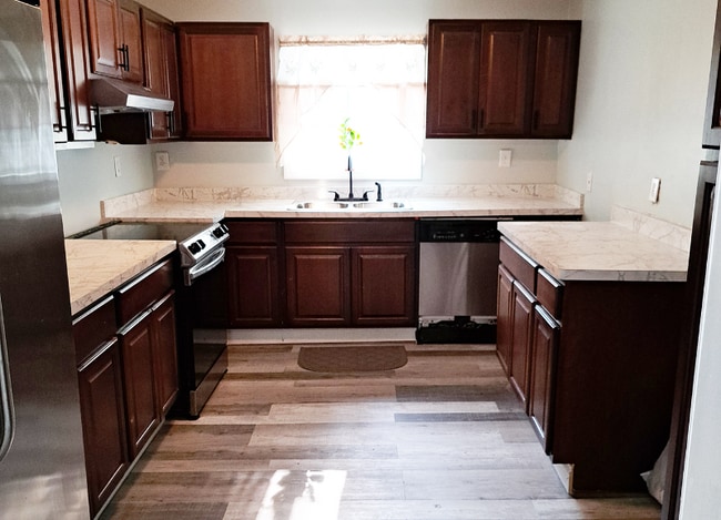 Building Photo - 3433 Sandra Fay Dr