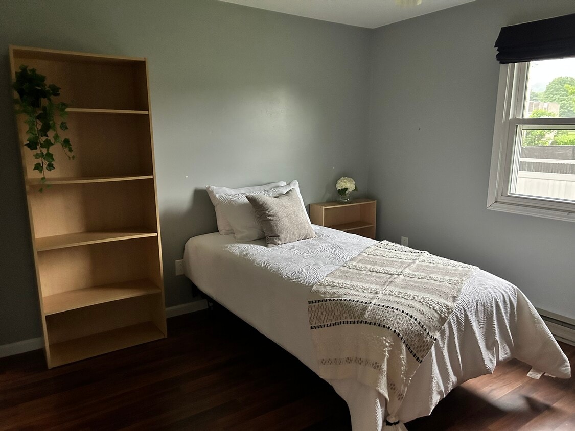 Foto principal - 3704 Allen Dr