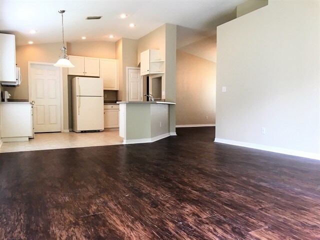 Building Photo - 11216 Summer Star Dr