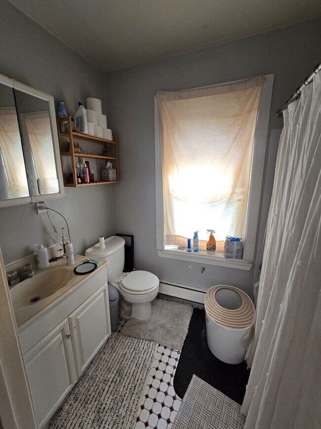 Foto del edificio - 825 N 26th St