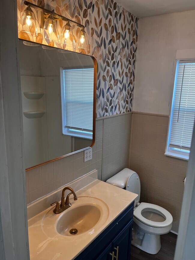 Foto del edificio - 727 Bellevue Ave