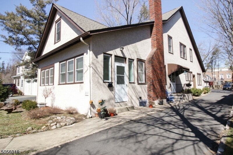 231 Godwin Ave, Ridgewood, NJ 07450 Room for Rent in Ridgewood, NJ