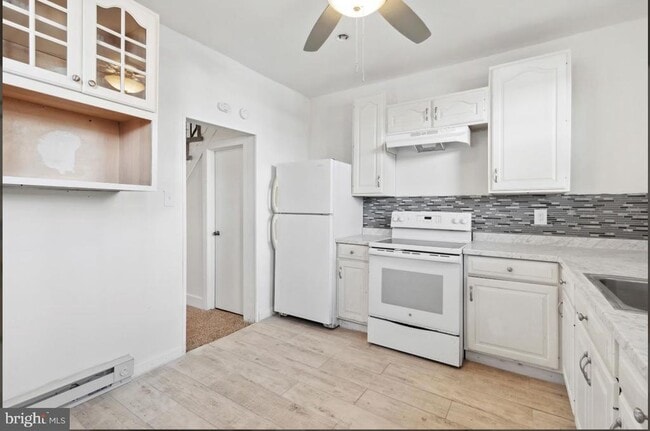 Building Photo - 6133 Reedland St