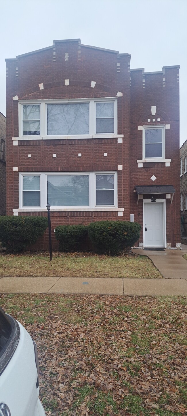 Building Photo - 1415 N Massasoit Ave