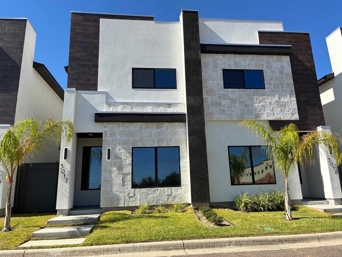 Foto principal - 8218 Casa Verde Rd