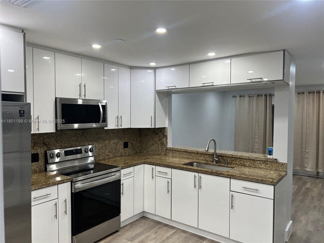 Foto del edificio - 3815 SW 89th Ave