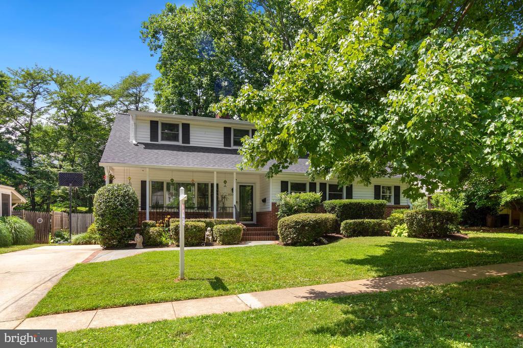 Primary Photo - 9504 Wadsworth Dr