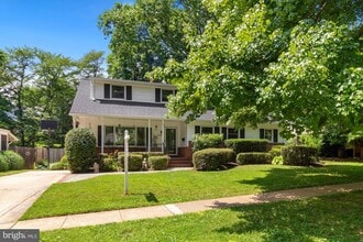 Building Photo - 9504 Wadsworth Dr
