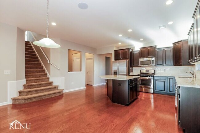 Foto del edificio - 204 Foxbank Plantation Blvd