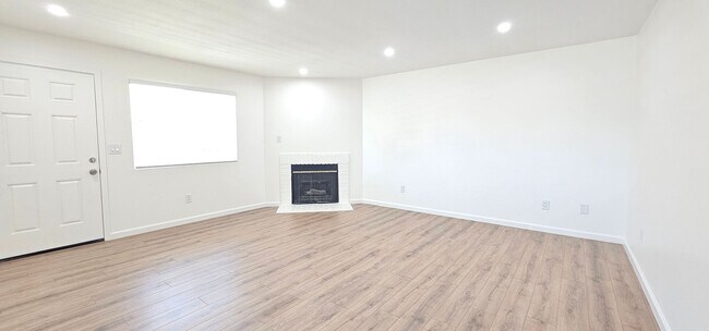 Foto del edificio - 809 Capehart Ct