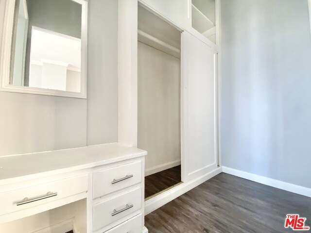Building Photo - 537 S Gramercy Pl