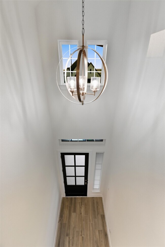 Foto del edificio - 7734 Clover Gully Ln