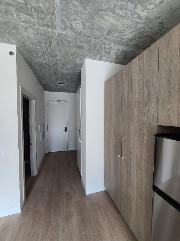 Photo - 216 W Chicago Ave Apartment