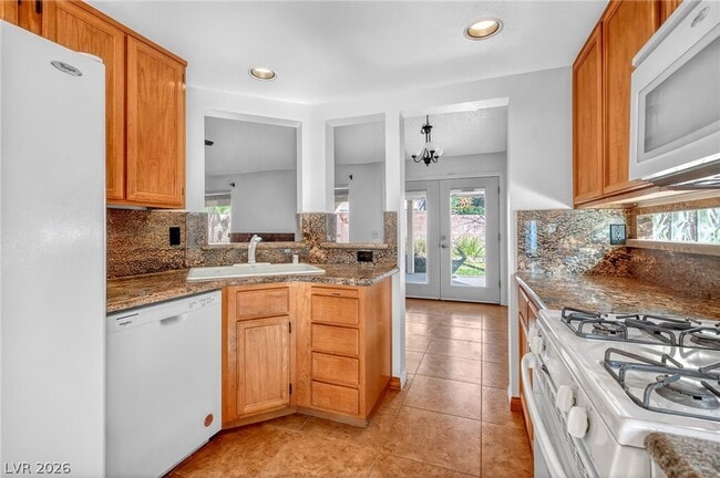 Building Photo - 935 Derringer Ln