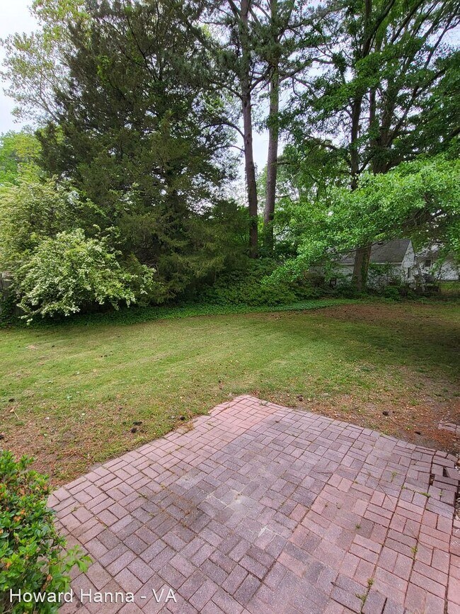 Foto del edificio - 4 br, 1 bath House - 1132 Winston Street
