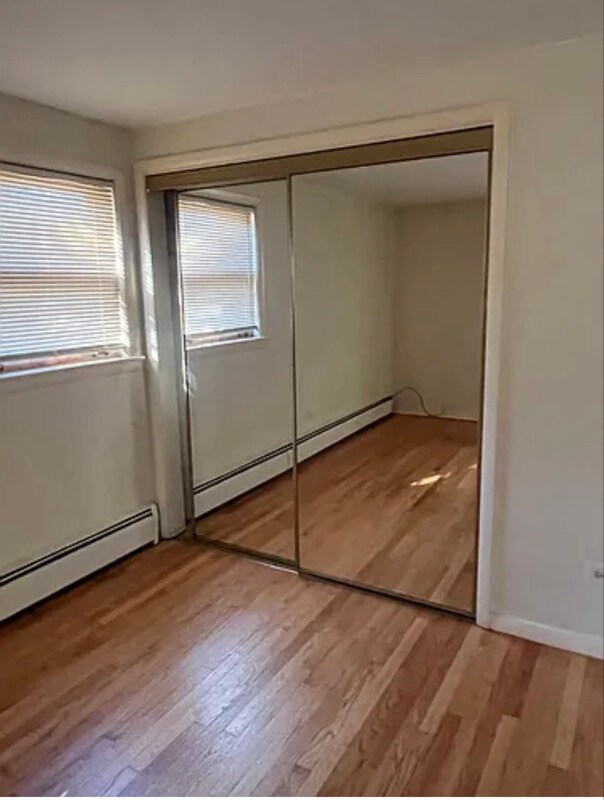 Foto del edificio - 2435 W 123rd St