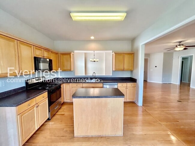 Foto del edificio - 6635 Cold Stream Dr