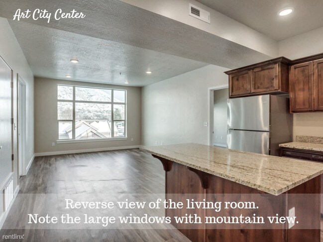 Building Photo - 3 br, 2 bath Apartment - 77 W 900 N #207 #207