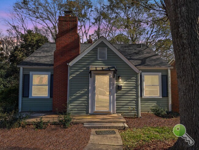 Foto del edificio - Charming Updated 2BR Home Near Downtown Greenville