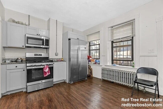 Building Photo - 866 Huntington Ave