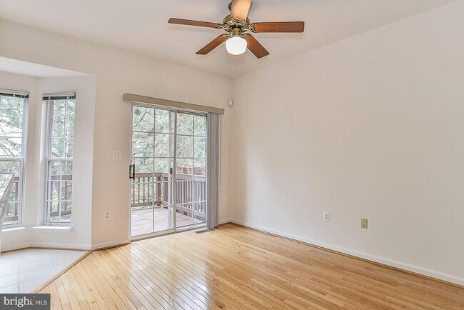 Foto del edificio - 6028 Madison Overlook Ct