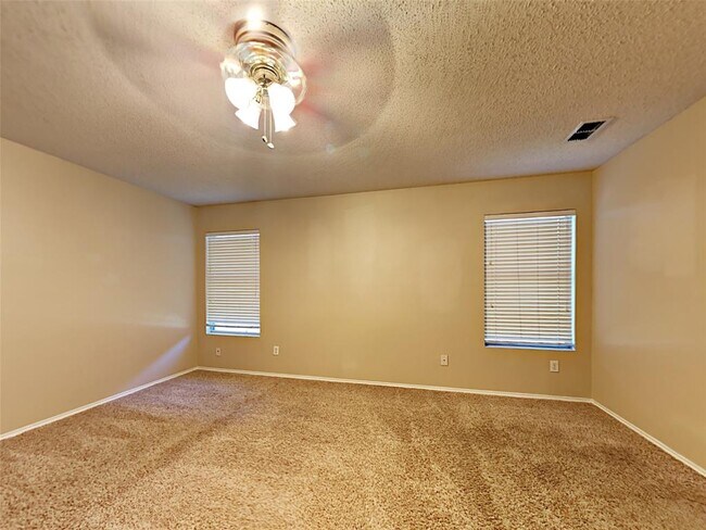 Building Photo - 16100 Blanco Ln
