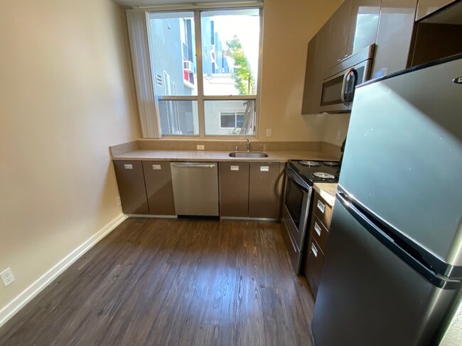 Foto del edificio - University Village