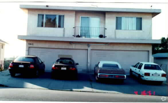 Foto del edificio - 3815 Lincoln Ave