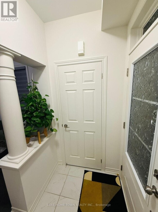 Building Photo - 86 Gauley Dr