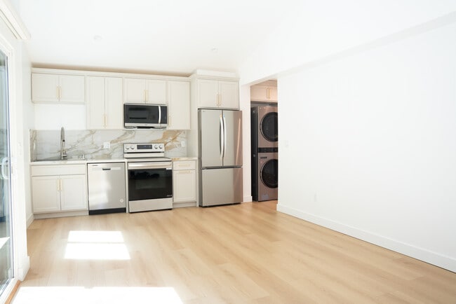 Building Photo - 3097 Manning Ave