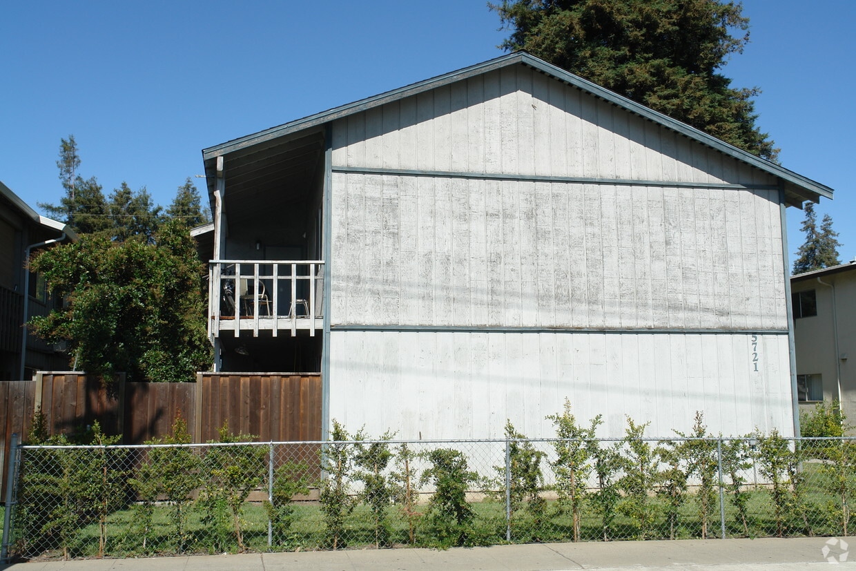 Building Photo - 5721 Almaden Rd