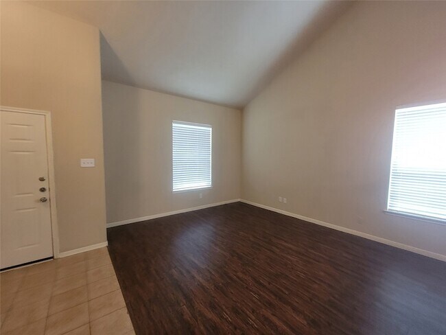 Foto del edificio - 3110 Clover Ranch Cir