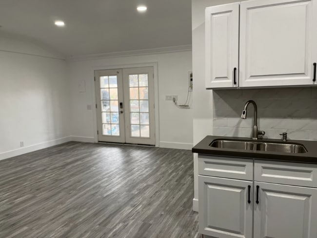 Foto del edificio - 452 N Alexander St