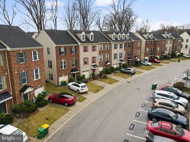 Foto del edificio - 8613 Enoch Pratt Dr