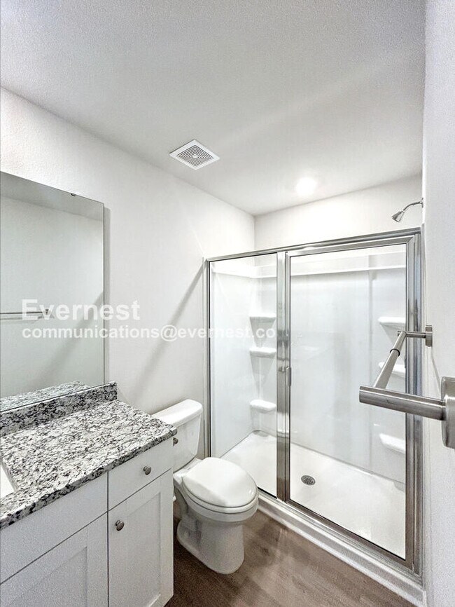 Foto del edificio - 2150 Willow Gln Dr