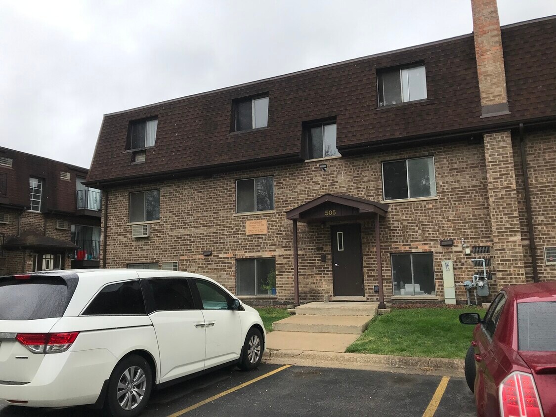 Foto principal - 505 W Dempster St