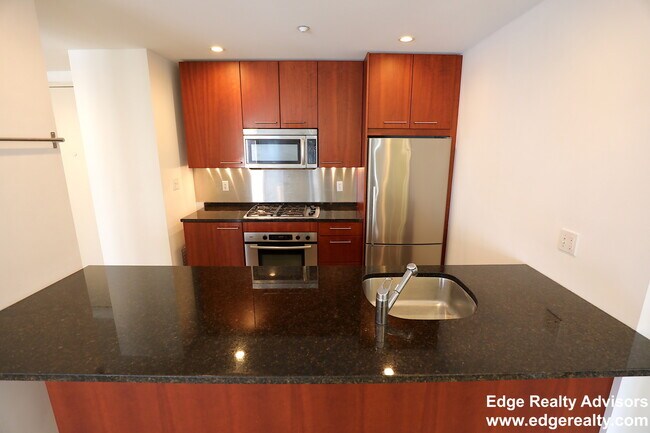 Foto del edificio - 35 Fay St