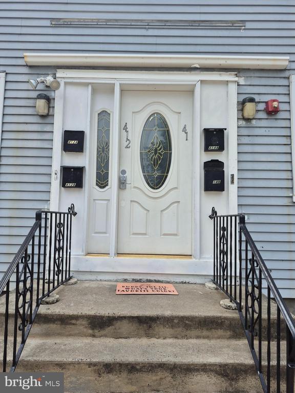 Primary Photo - 414 Powell St