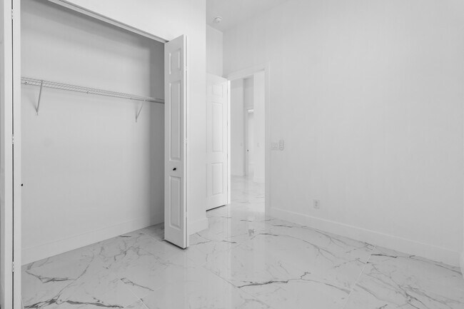 Foto del edificio - 106 NE 23rd St
