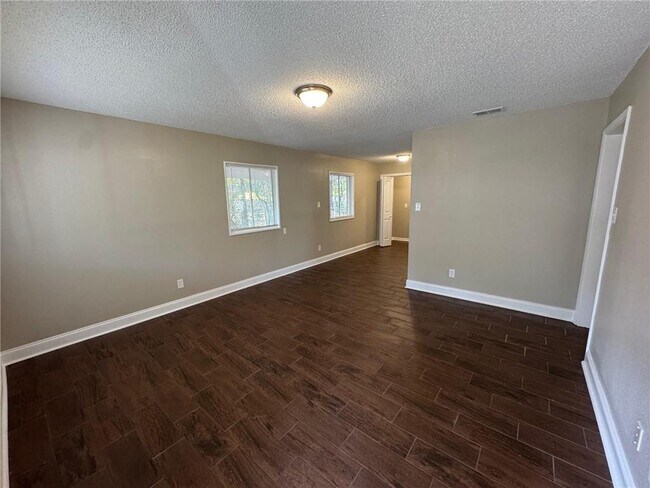 Foto del edificio - 4116 Latimer Ln