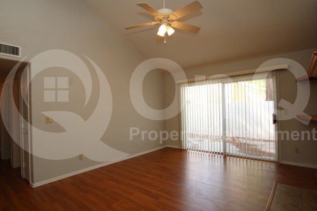 Building Photo - 2100 W Lemon Tree Pl