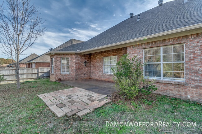 Photo - 119 Kenzie Dr House