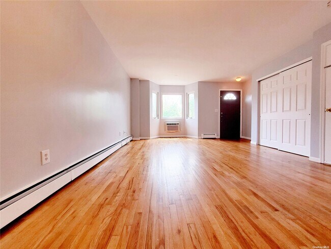 Foto del edificio - 96-01-96-91 91st Ave